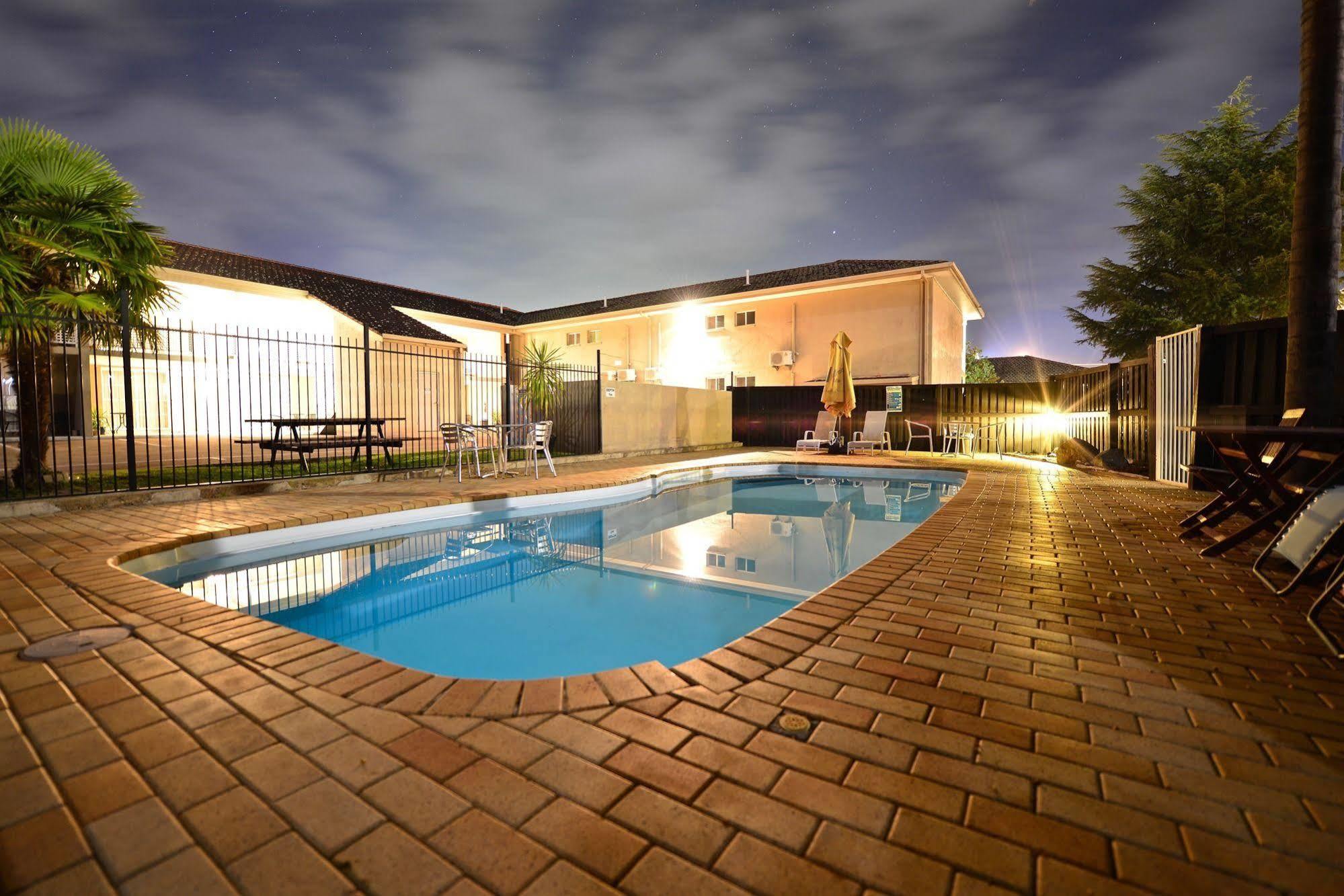 Winning Post Motor Inn Mudgee Exterior foto